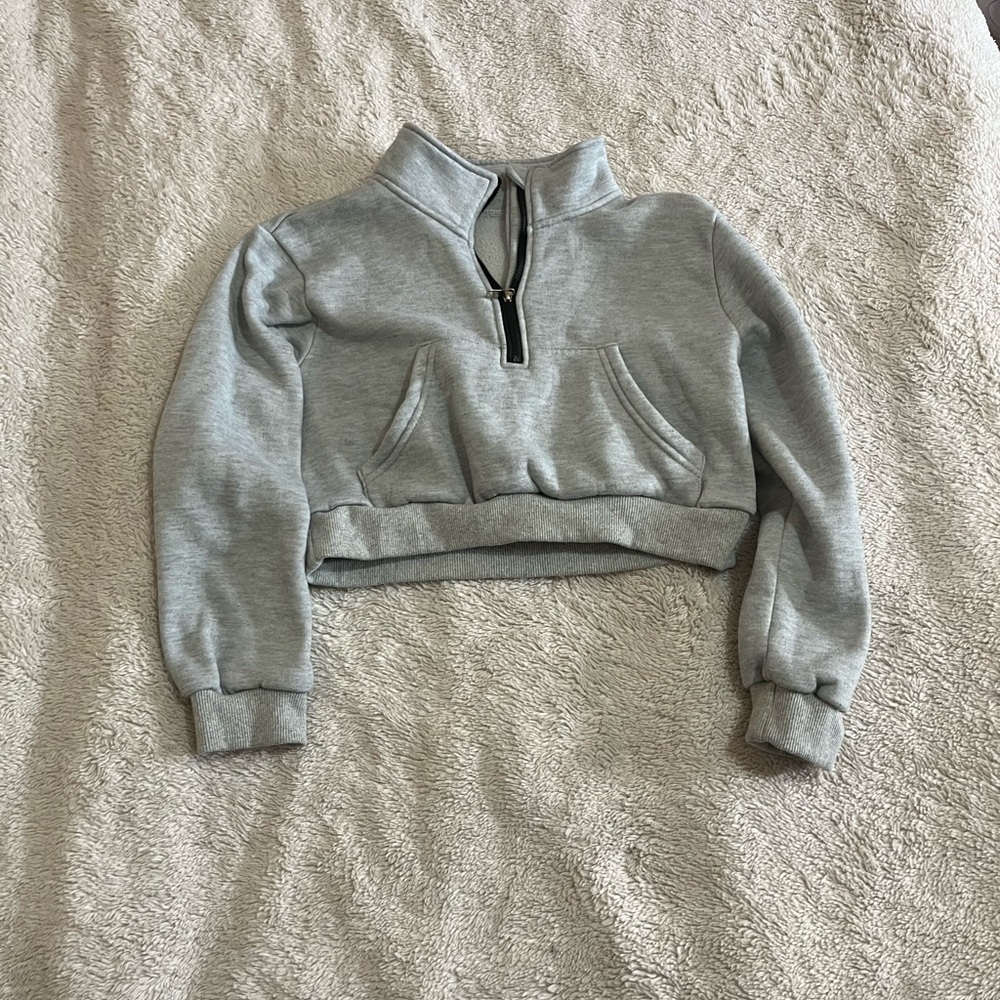 Kids Heather Grey Quarter-Zip Cropped Sweatshirt - Sporty Pullover